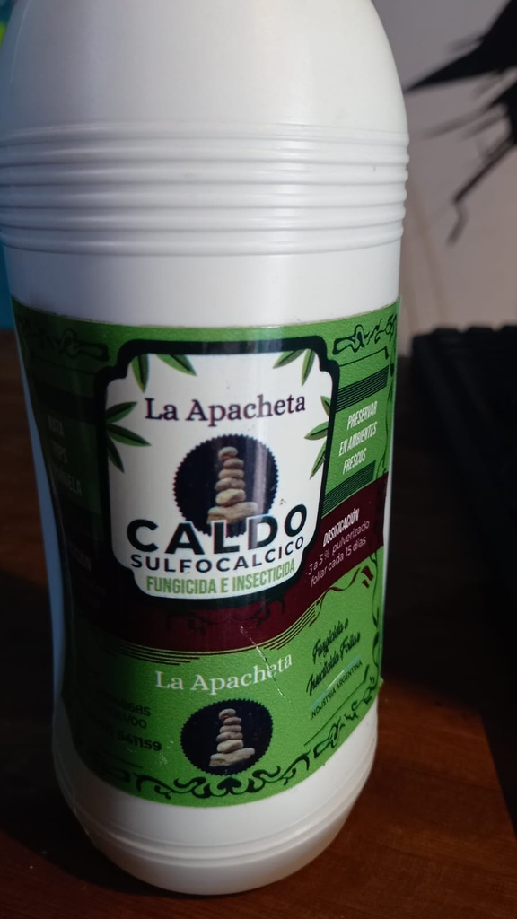Bioinsumos La Apacheta Caldo sulfocalcico 1 litro